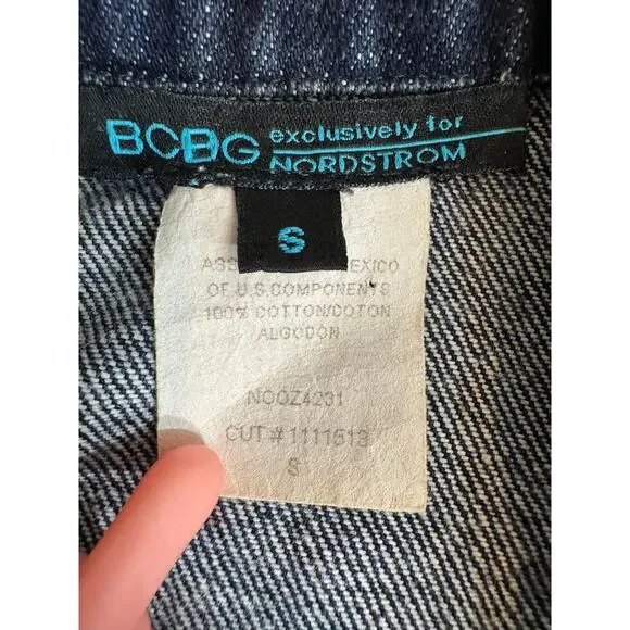 BCBG jean jacket dark blue denim 100% cotton button up collar pockets Sz S - Picture 6 of 7